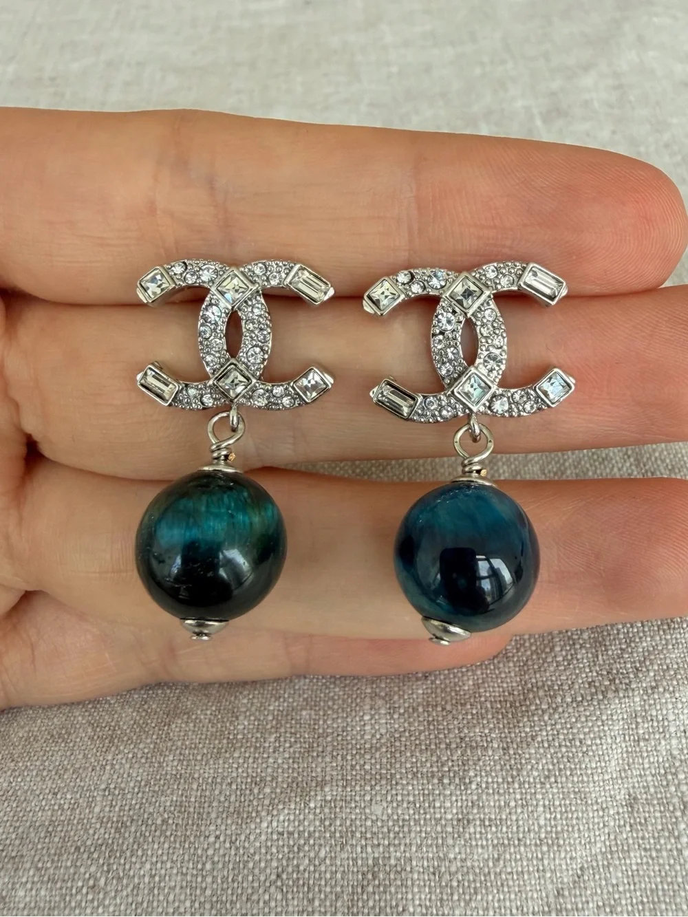 💙CHANEL Silver Crystal CC Logo Earrings with Blue and Teal Orb Drops⚡️